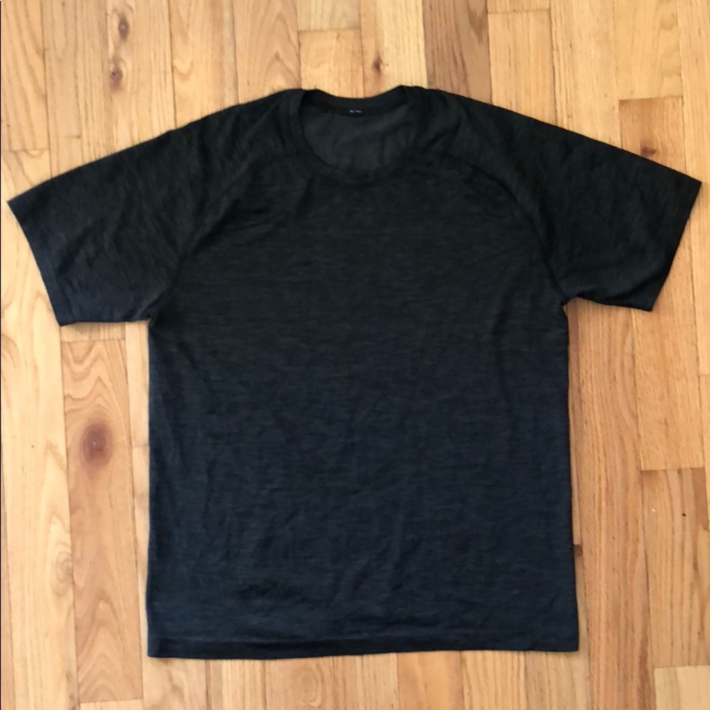 Men’s Lululemon Tee